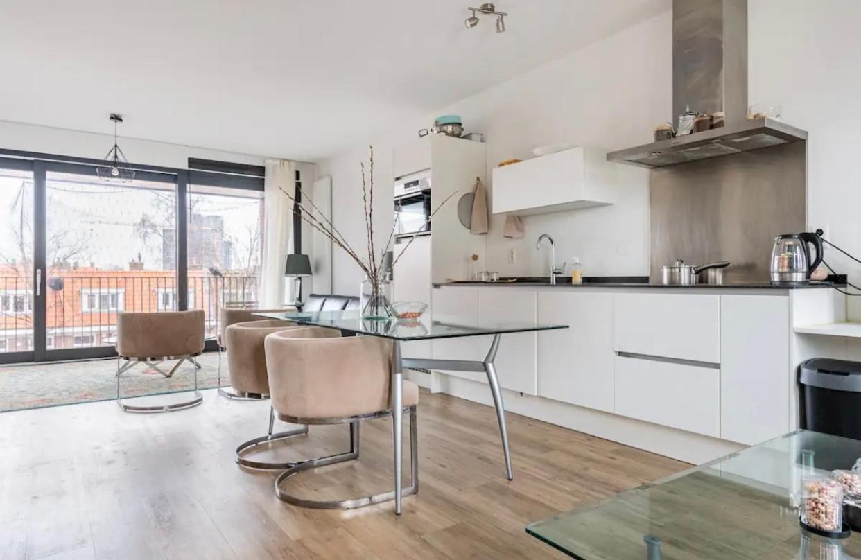 4-Bedroom- Central Located- 120 Sqr Meter Apartment アムステルダム エクステリア 写真